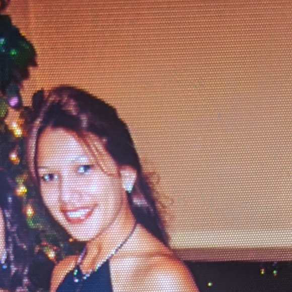 Meet your Posher, Ana - Picture 2 of 2